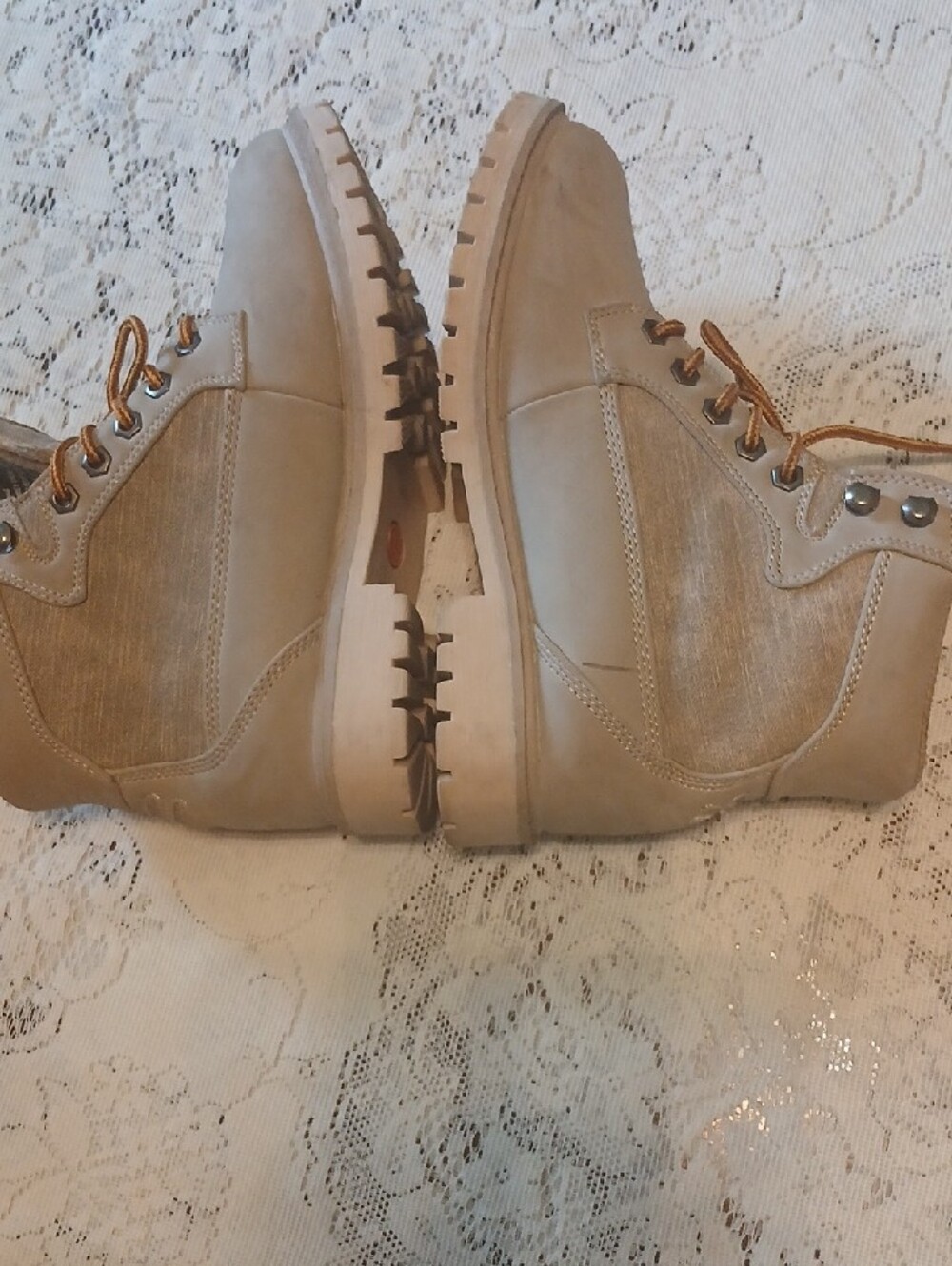 Lugz Kids Taupe Hiking Boots with Tan Laces - Picture 5 of 6